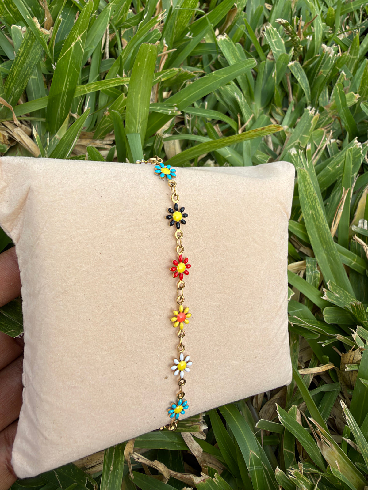 Bloom Chain Set
