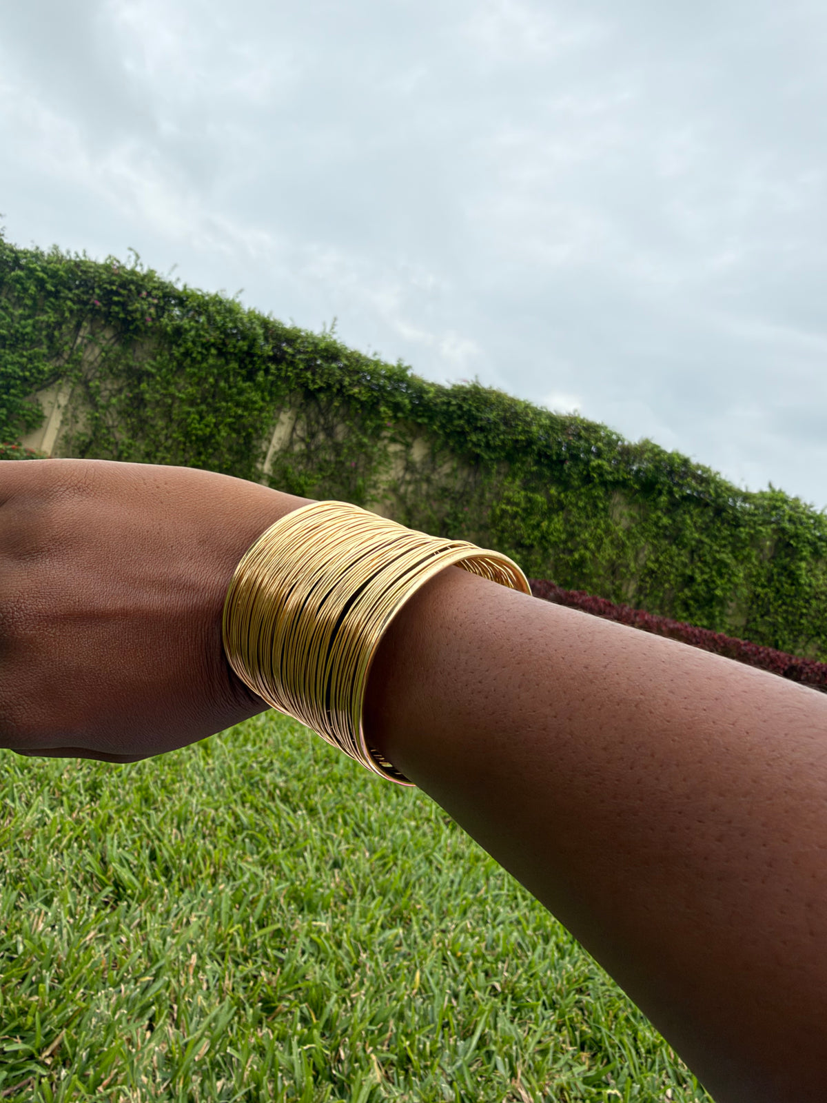 Bracelet manchette filaire tendance