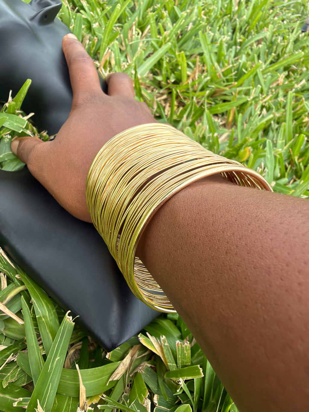 Bracelet manchette filaire tendance